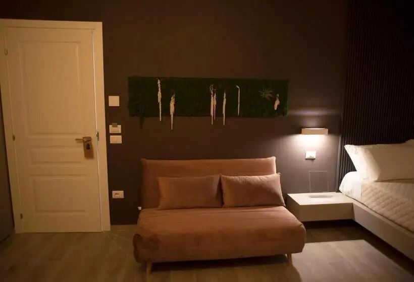 اتاق لوکس خانوادگی, House Room Civico 56