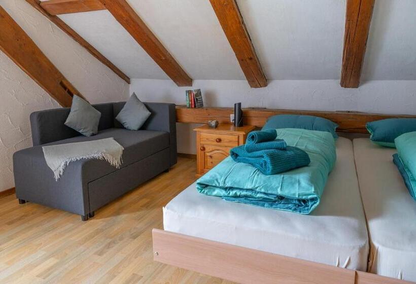 חדר סטנדרט לשלושה, Chrona Bed & Breakfast