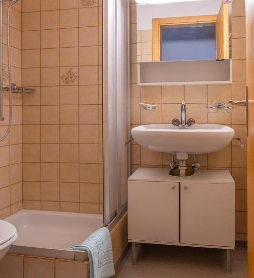 Четырехместный Номер Стандарт, Chrona Bed & Breakfast