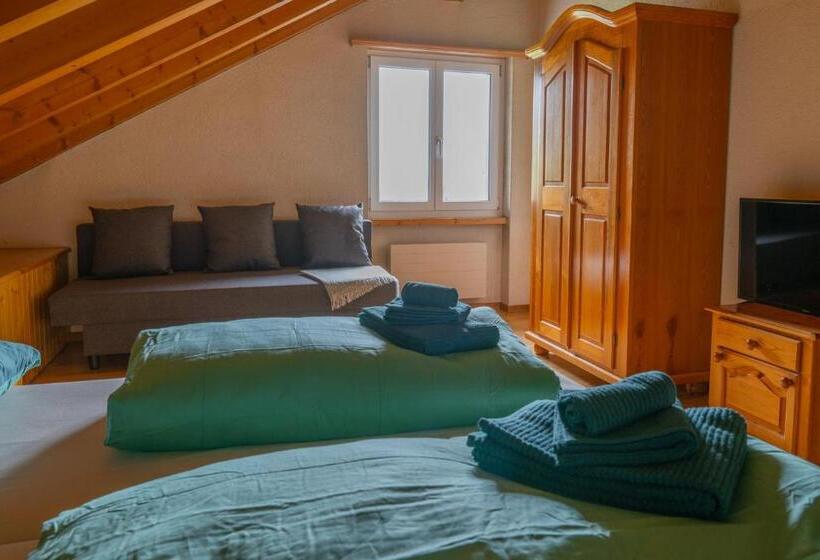 חדר סטנדרט לארבעה, Chrona Bed & Breakfast