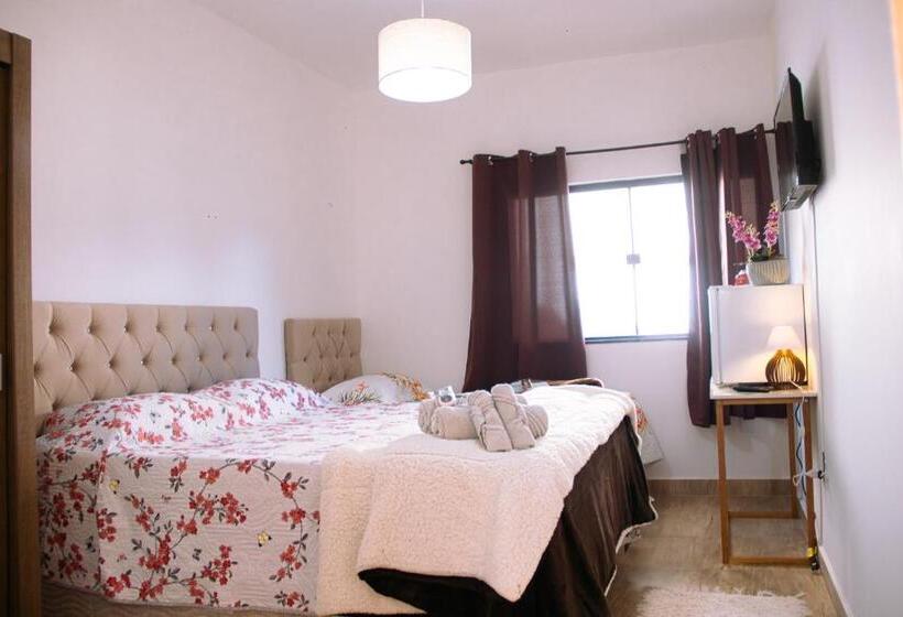 חדר דלוקס לשלושה, Pouso Primavera