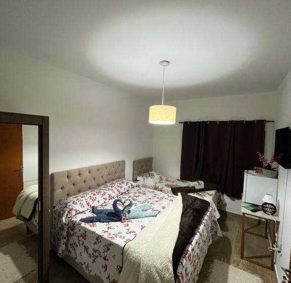 חדר דלוקס לשלושה, Pouso Primavera