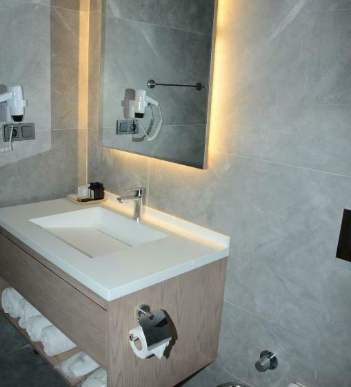 スタンダードルーム, Yalinn Boutique