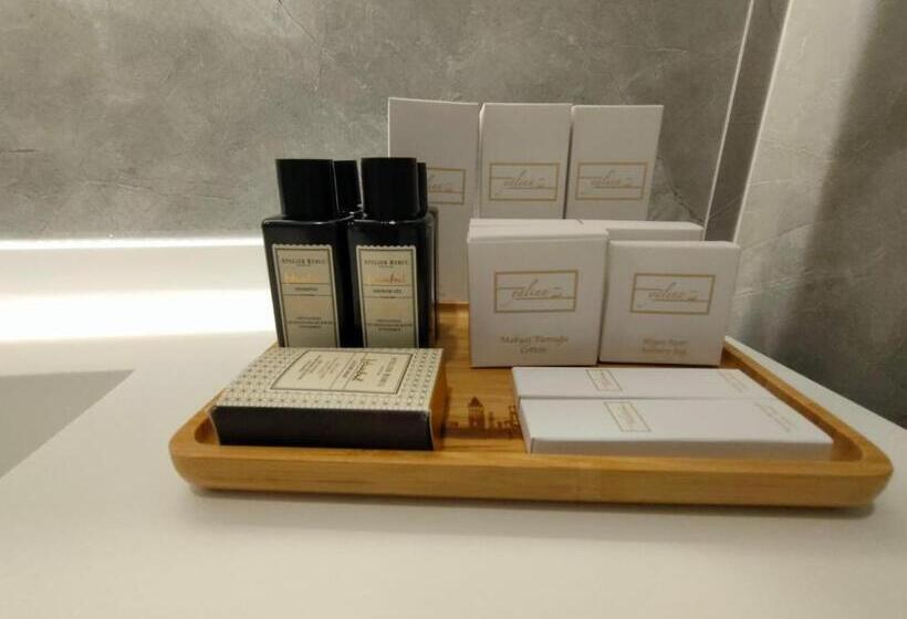 スタンダードルーム, Yalinn Boutique