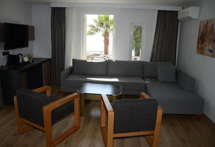 テラス付スイート, Yalinn Boutique