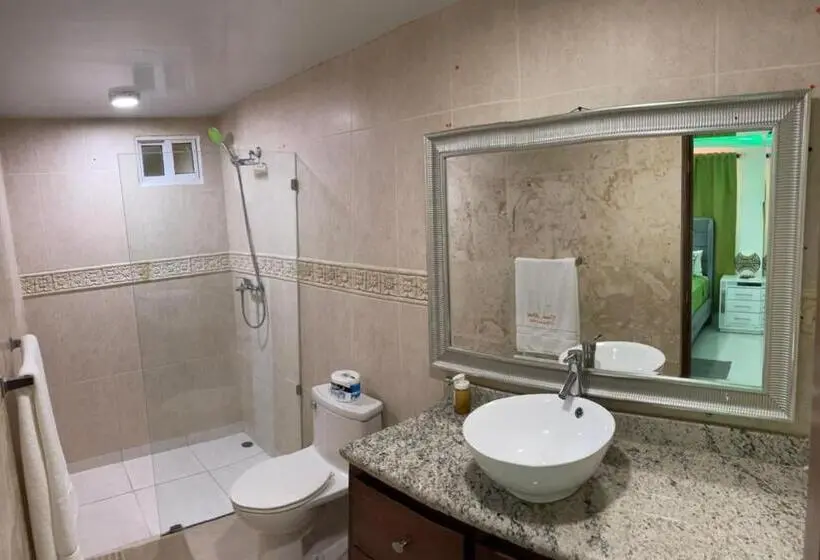スタンダードルーム, Room In Guest Room   Cozy 1bd With Common Jacuzzi