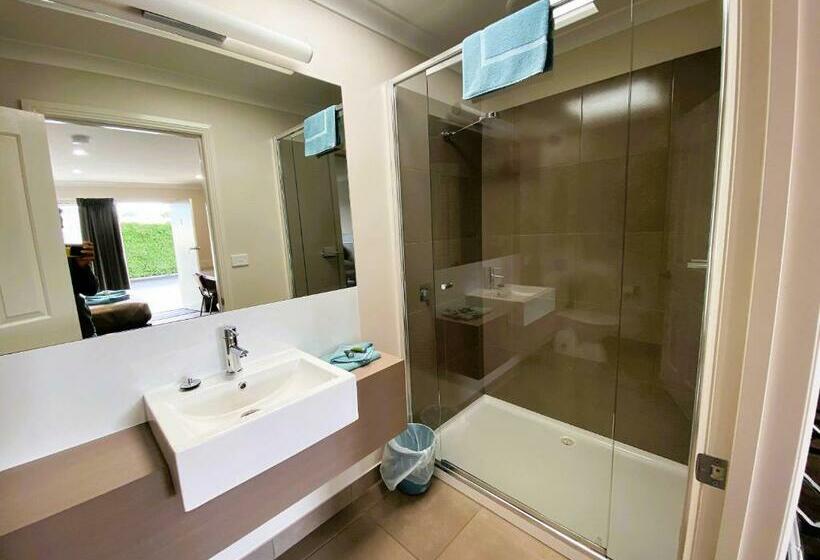 デラックスルーム, Dalvue Motel