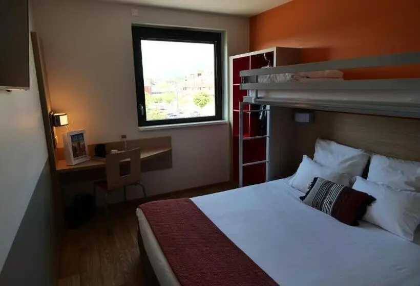 Cameră Triplă Standard, Oneloft