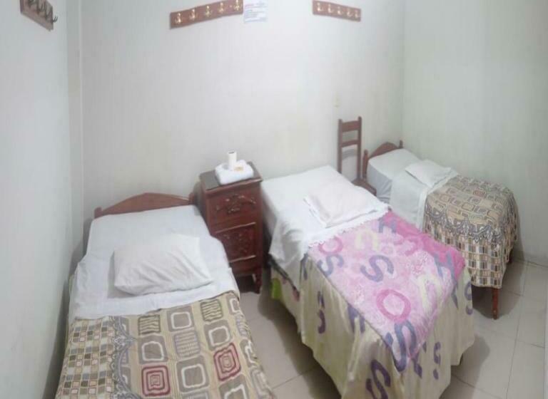 スタンダードトリプルルーム, Hostal El Mirador