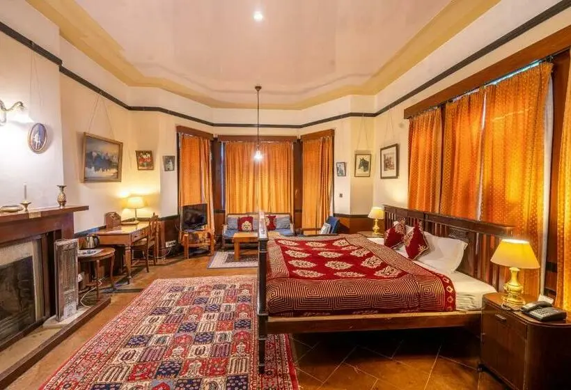 اتاق لوکس, Woodville Palace