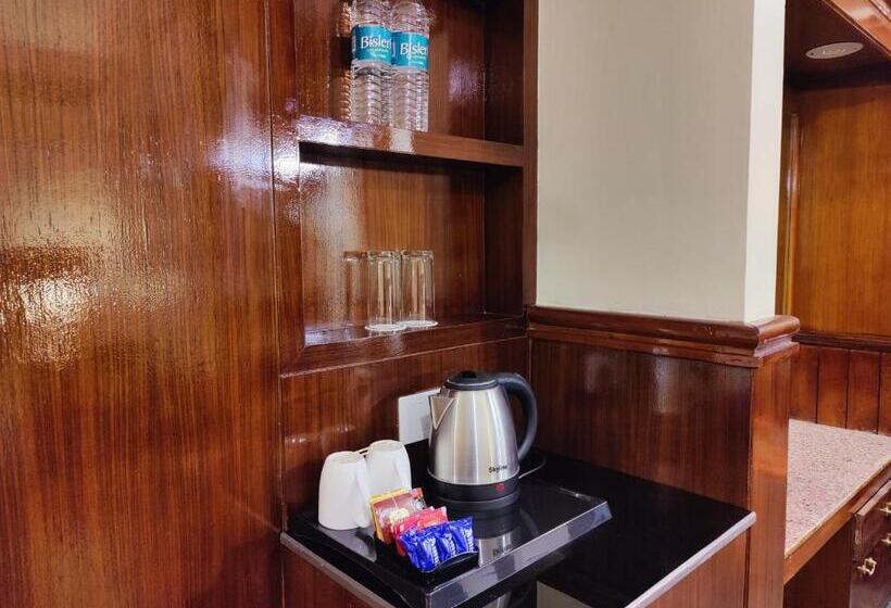 豪华房间, Woodville Palace