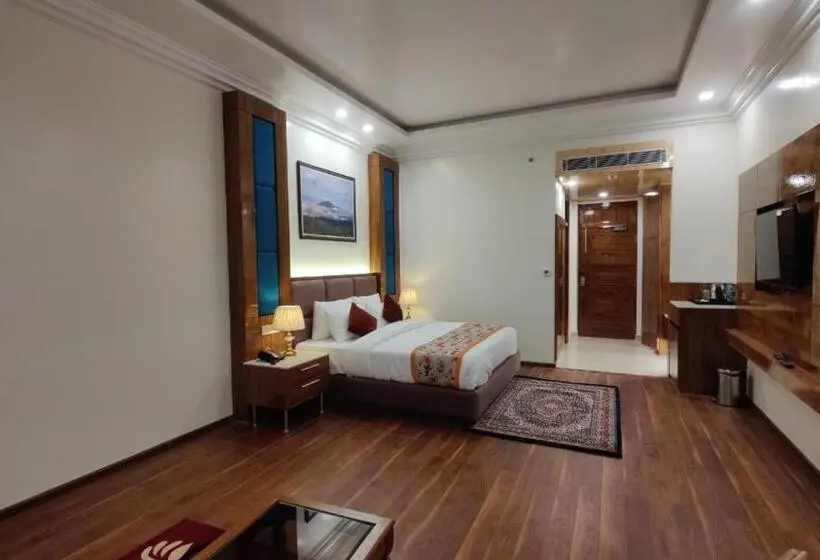 اتاق سوپریور, Woodville Palace