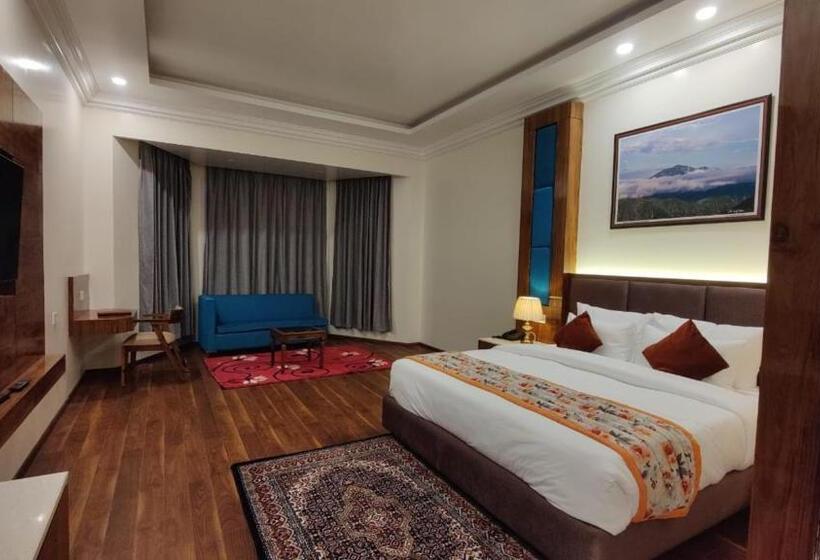 高级大房间, Woodville Palace