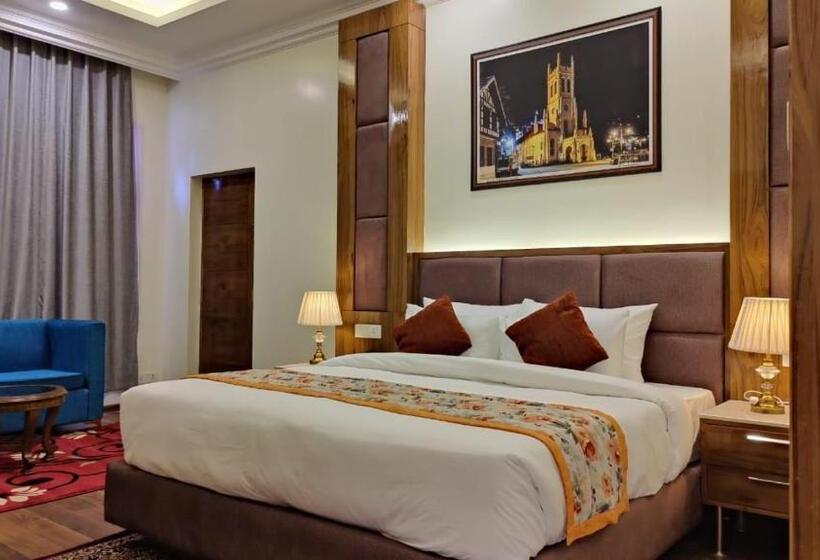 高级大房间, Woodville Palace