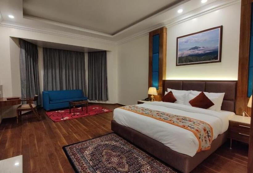 高级大房间, Woodville Palace