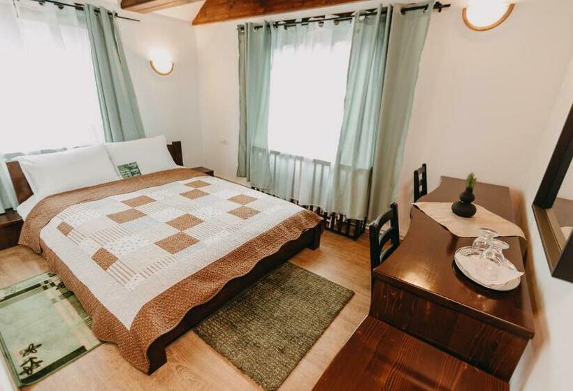 标准单人间, Pensiune și Camping Patru   Gheorgheni