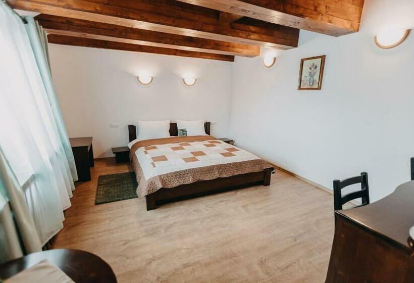 标准间, Pensiune și Camping Patru   Gheorgheni