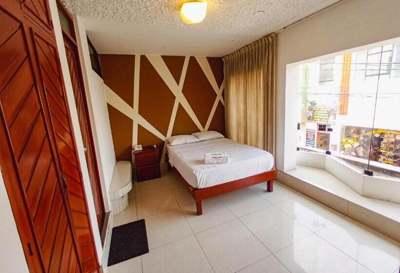 اتاق استاندارد, Plaza Teatro