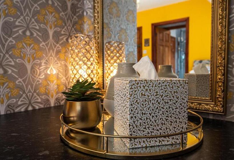 חדר משפחתי נוף להרים, Innes House Bed & Breakfast