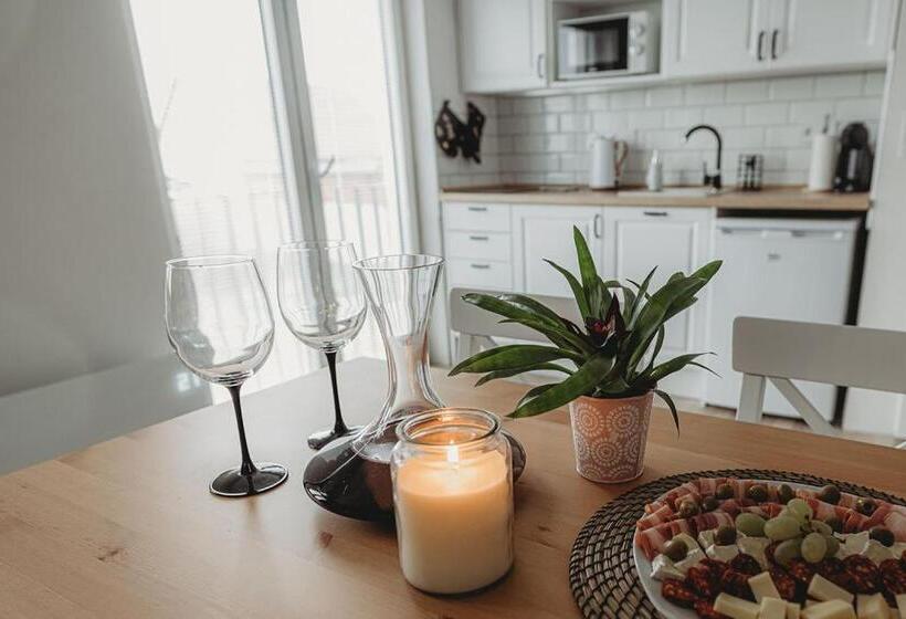 غرفة عائلية, Vinný Sklep Rozárka