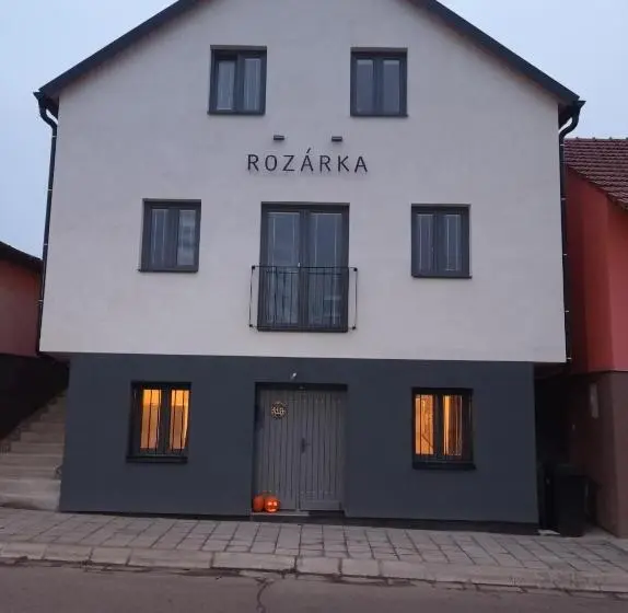 １ベッドルームハウス, Vinný Sklep Rozárka