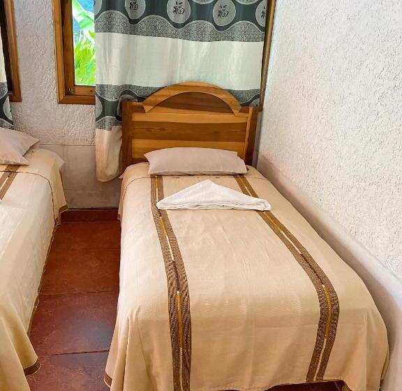 اتاق استاندارد سه نفره, El Mirador De Tansu