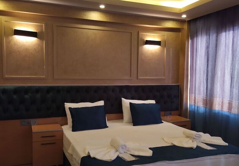 ファミリールーム, The Moss