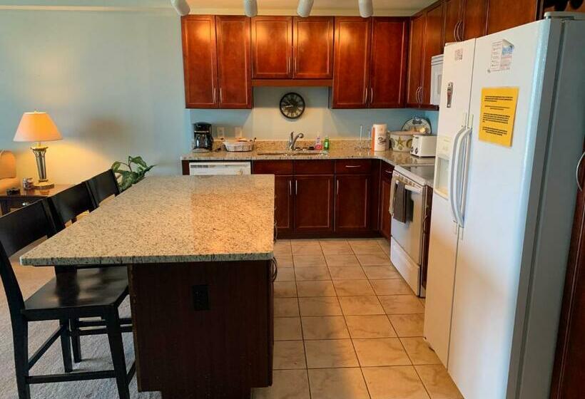 패밀리 룸, 1717 Laketown Wharf 1 King Bedroom, 2 Bath