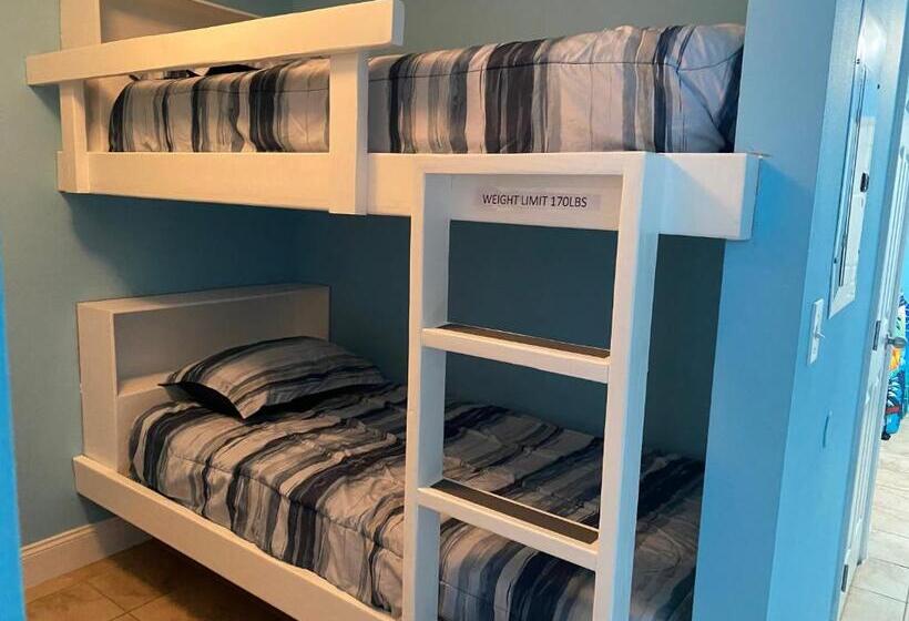 패밀리 룸, 1717 Laketown Wharf 1 King Bedroom, 2 Bath