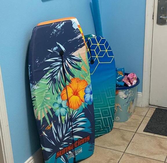 패밀리 룸, 1717 Laketown Wharf 1 King Bedroom, 2 Bath