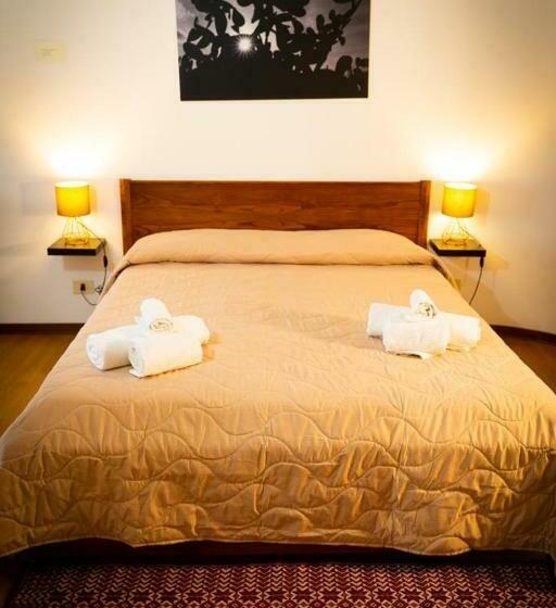 חדר קלאסי לשלושה, Murahera Guest House