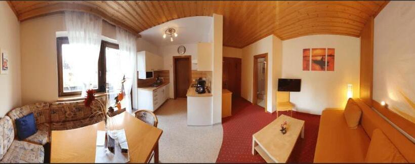 דירה בת חדר שינה 1 עם מרפסת, Pension Mühlenheim