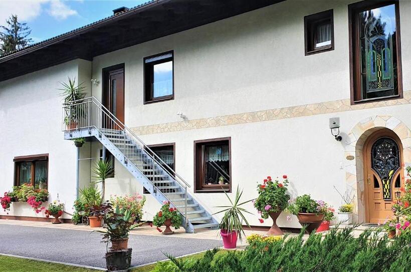 דירה בת חדר שינה 1 עם מרפסת, Pension Mühlenheim