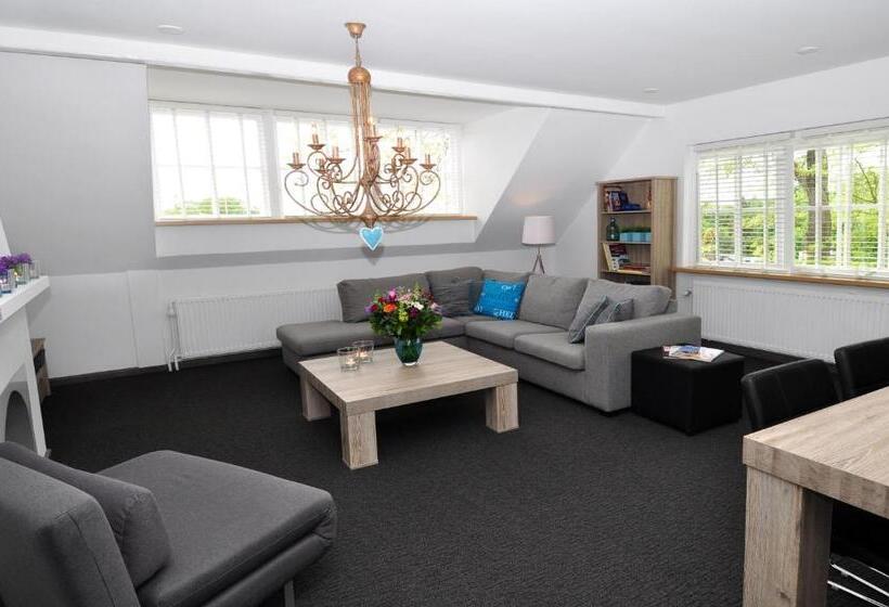 带2个卧室的公寓, Boutique Hotel Herbergh Amsterdam Airport Free Parking