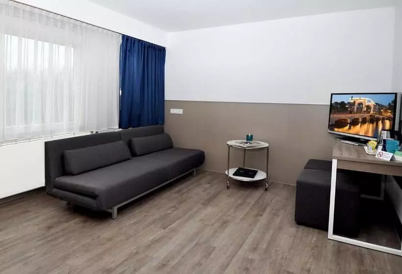 コンフォートルーム, Boutique Hotel Herbergh Amsterdam Airport Free Parking