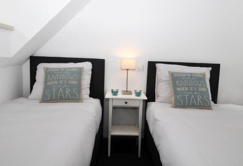 带2个卧室的公寓, Boutique Hotel Herbergh Amsterdam Airport Free Parking