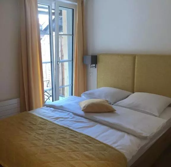 Standard Single Room with Balcony, & Restaurant Hasenstrick