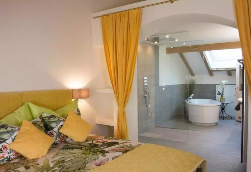 Deluxe Suite, & Restaurant Hasenstrick