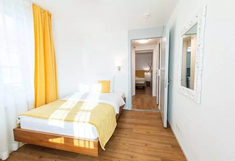 Family Room, & Restaurant Hasenstrick