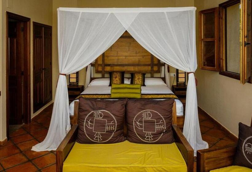 סוויטת ג'וניור, Masía Durbá