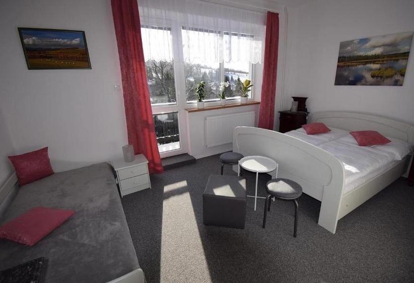 Четырехместный Номер Стандарт с Балконом, Pension St. Moritz