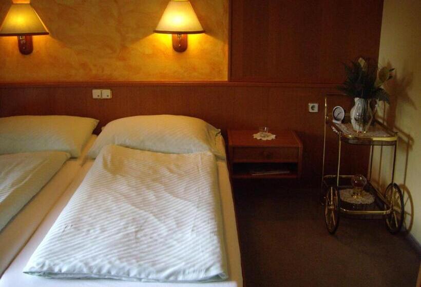 חדר קומפורט לשלושה, Pension Stadlhuber Aktivpark Kremsmünster