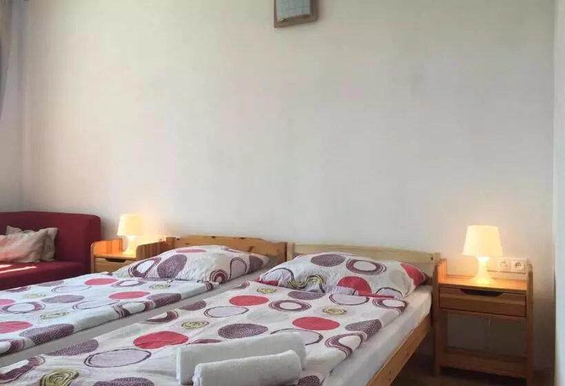 آپارتمان سوپریور 2 خوابه, Penzion U Vlka