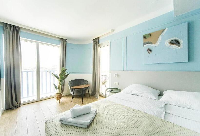 Номер Стандарт Вид на Море, Plaza