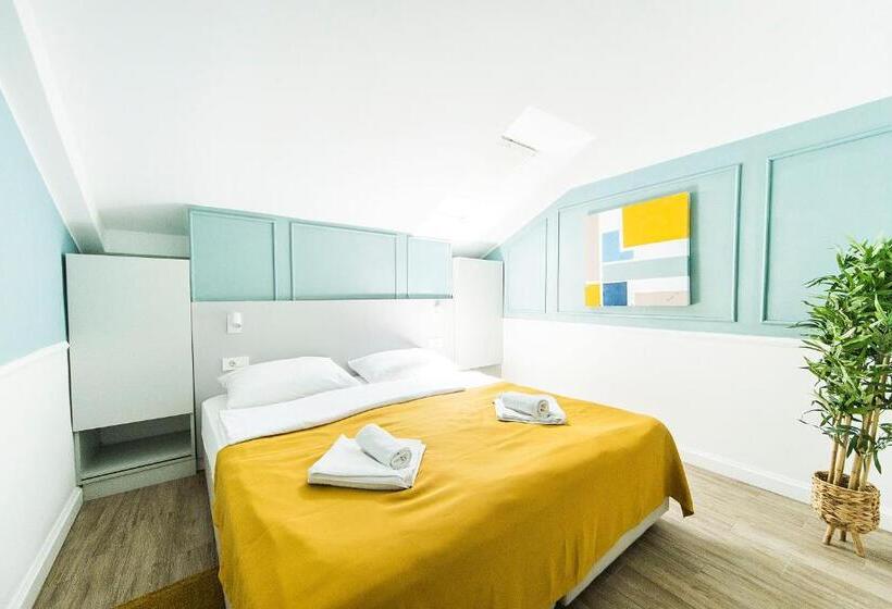 Семейный Номер, Plaza