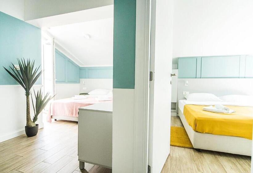 Семейный Номер, Plaza