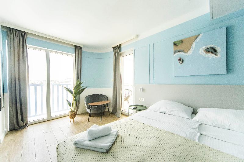 Номер Стандарт Вид на Море, Plaza