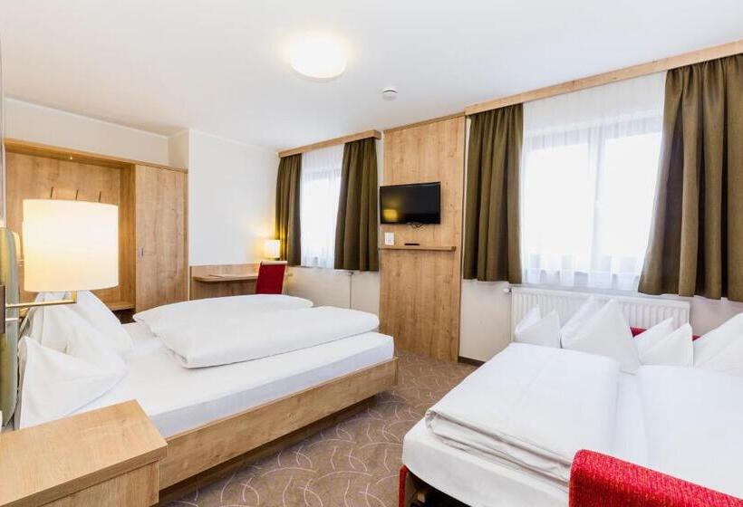 标准三人间, Urdlwirt Hotel & Restaurant