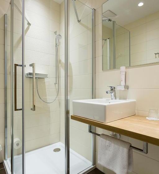 标准间带阳台, Urdlwirt Hotel & Restaurant