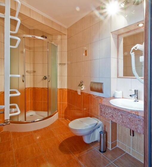 غرفة قياسية فردية, Skalny Dworek